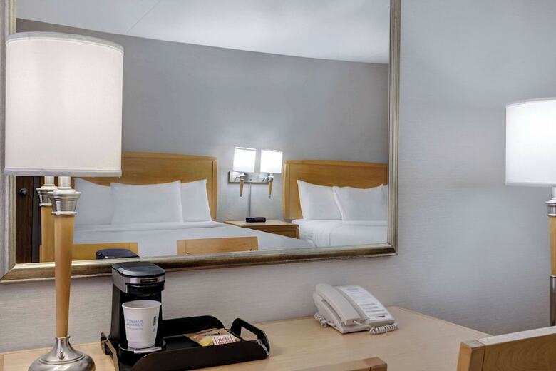 Hotel Days Inn - Niagara Falls, Near The Falls