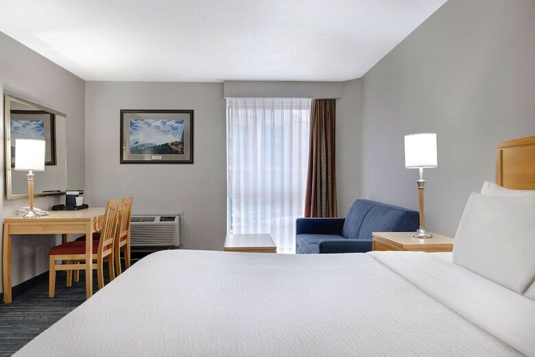 Hotel Days Inn - Niagara Falls, Near The Falls