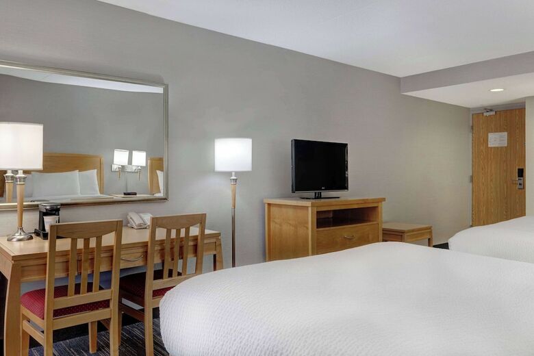 Hotel Days Inn - Niagara Falls, Near The Falls