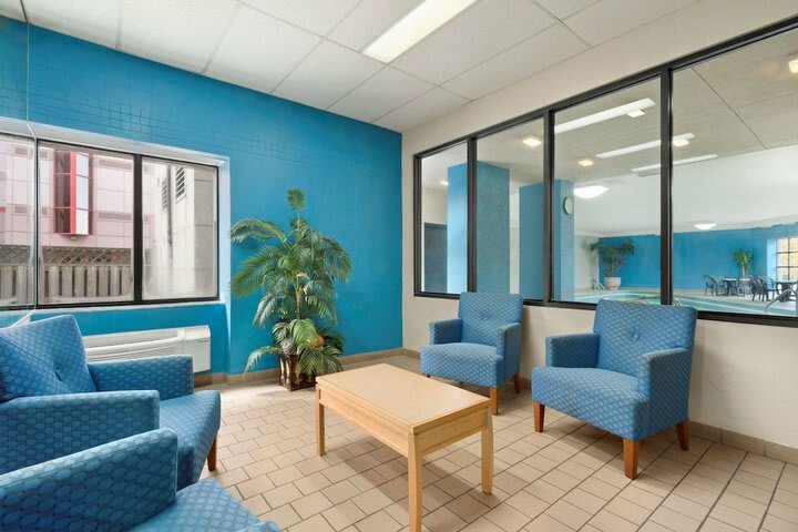 Hotel Days Inn - Niagara Falls, Near The Falls