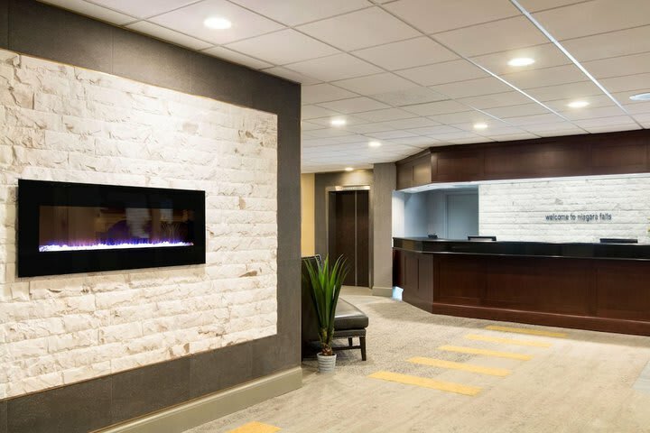 Hotel Days Inn - Niagara Falls, Near The Falls
