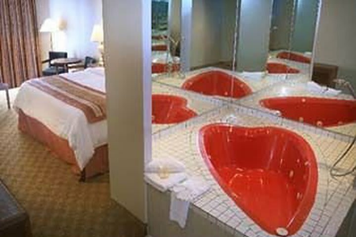 Hotel Days Inn - Niagara Falls, Near The Falls