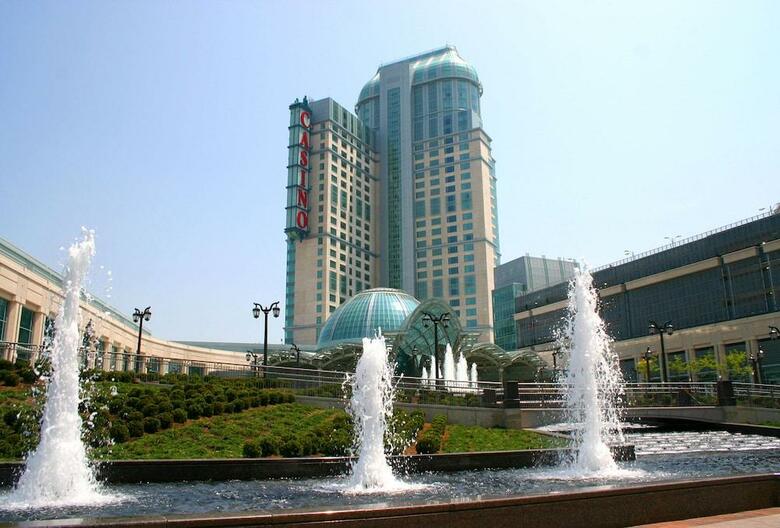 Hotel Four Points By Sheraton Niagara Falls Fallsview