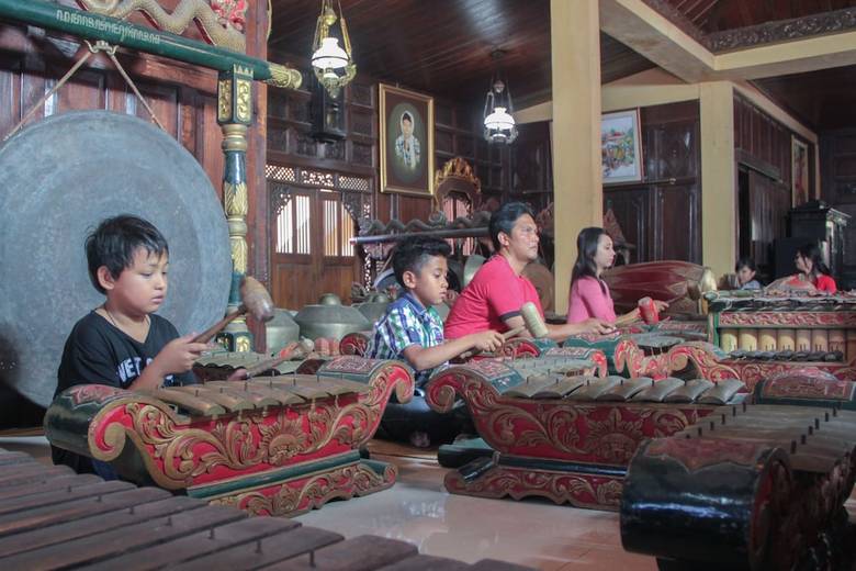 Bed & Breakfast Pendhapa Art Space - Pas Limasan Homestay