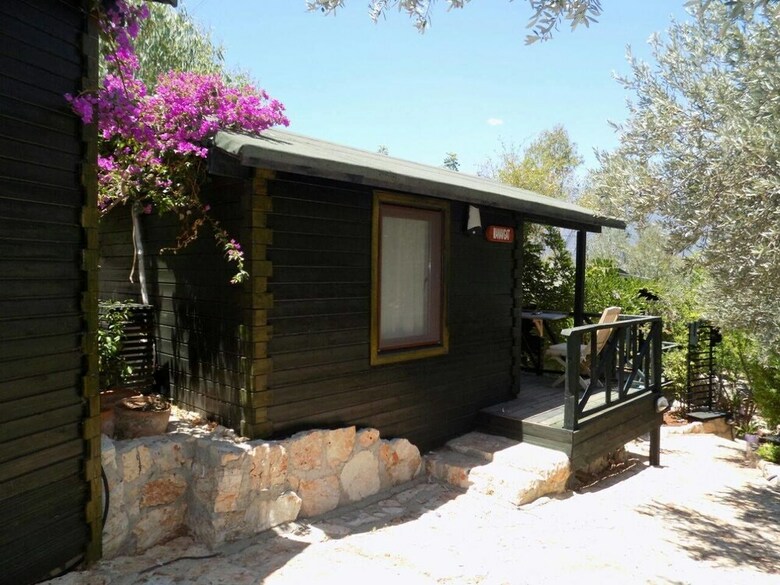 Hotel Nuri's Beach Bungalow