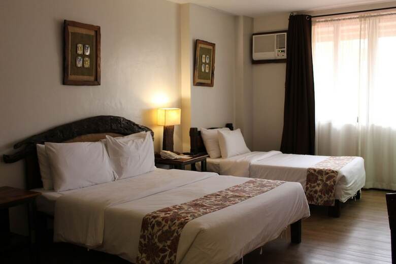 Hotel Nature's Village Resort