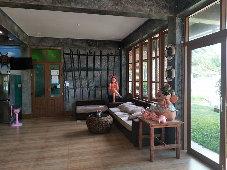 Hotel Sugar Palm Resort