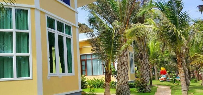 Hotel Sugar Palm Resort