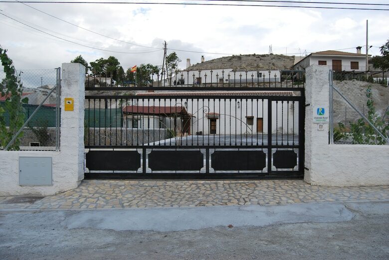 Cueva El Haro