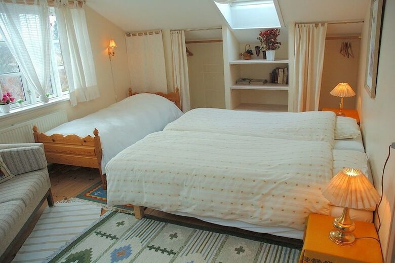 Hotel Rose-house Hiller�d Bed And Kitchen