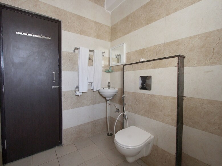 Hotel & Suites By Habitat