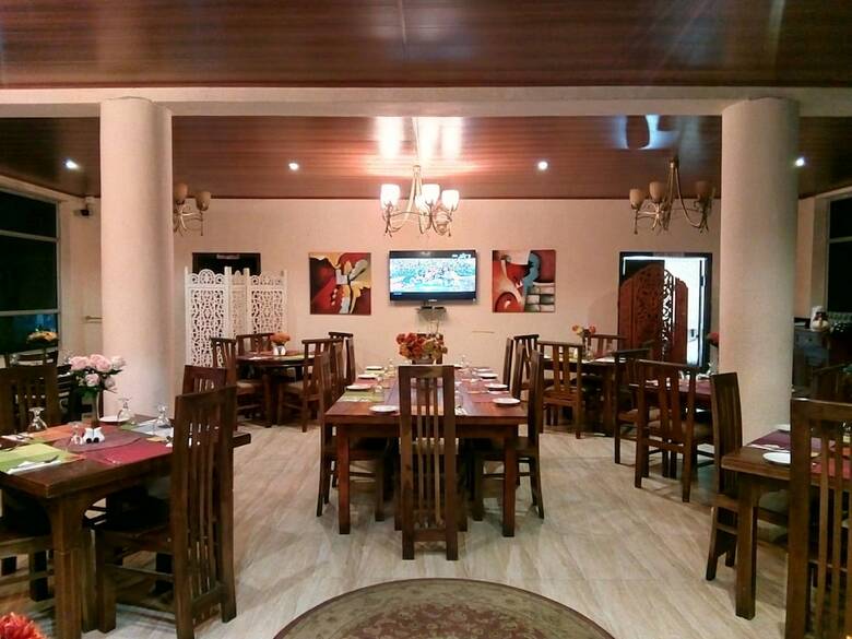 Hill Cool Hotel & Restaurant