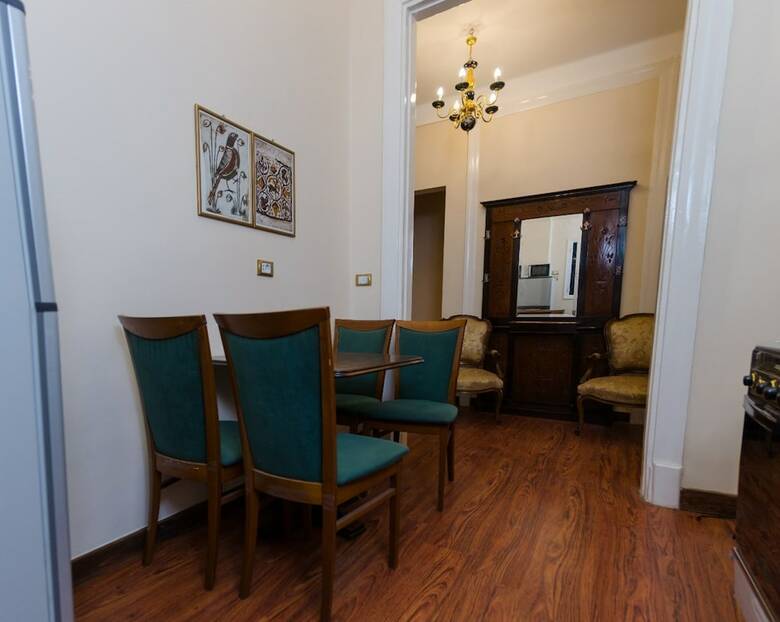 Chic Apartment  In The Heart Of Cairo