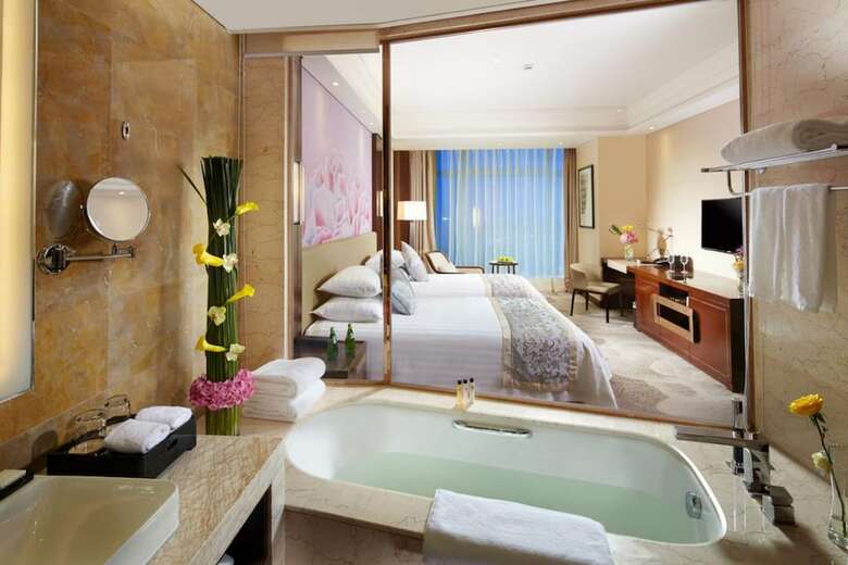 Grand New Century Hotel Fuyang