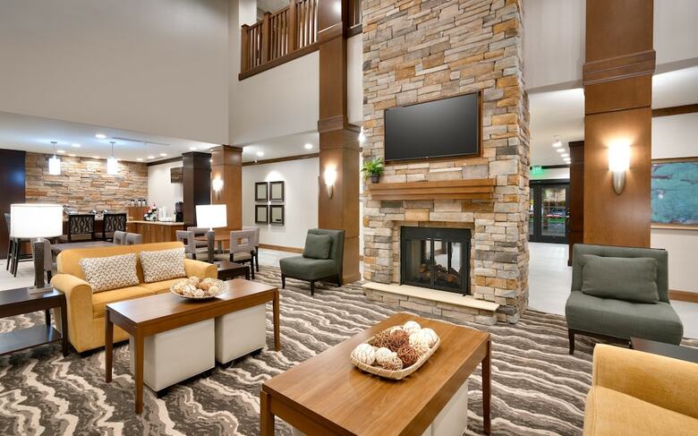 Hotel Staybridge Suites Gainesville I-75