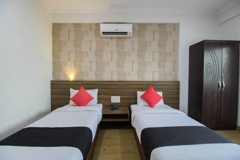 Hotel Oyo 11959 Seven Olives