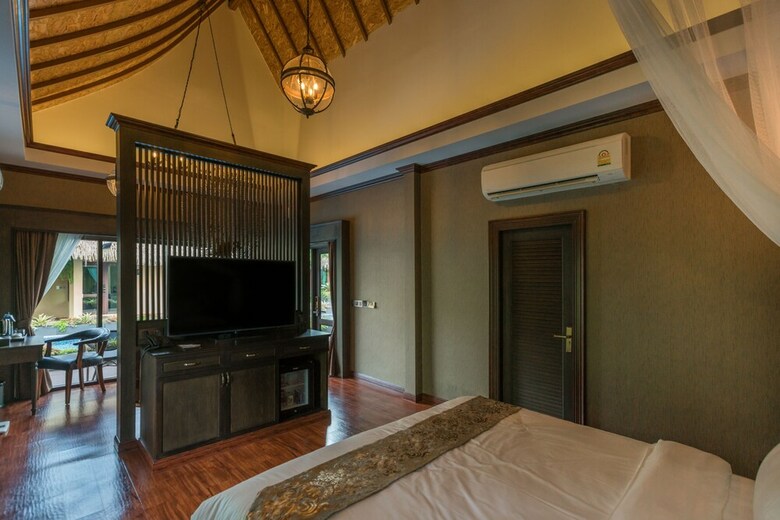 Hotel Khum Damnoen Resort