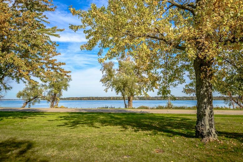Niagara Falls Lakeview House