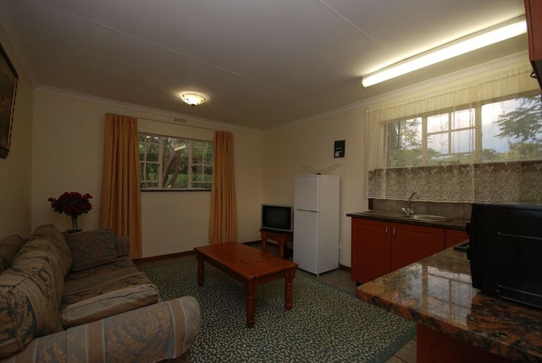 Hotel Hoopoe Haven Guest House