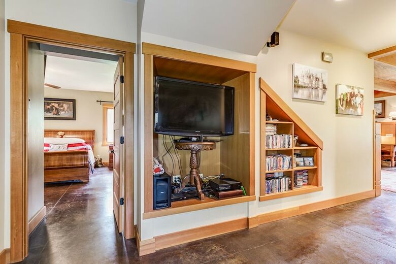 Sequim Chalet