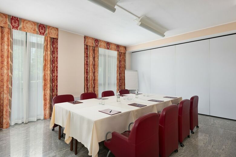 Rivoli Hotel