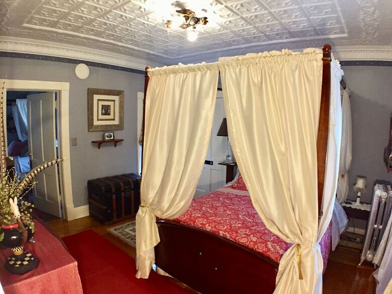 Thornton House Bed And Breakfast
