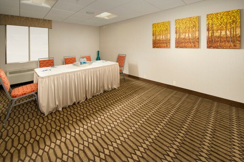 Hotel Holiday Inn Express Waldorf