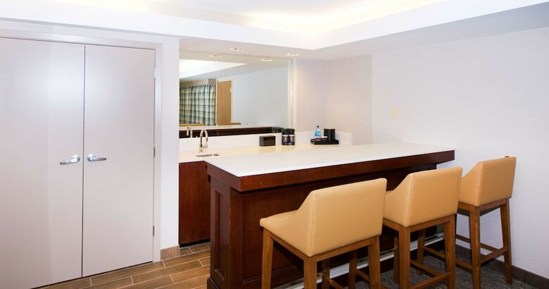 Hotel Embassy Suites By Hilton Seattle North Lynnwood