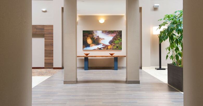 Hotel Embassy Suites By Hilton Seattle North Lynnwood