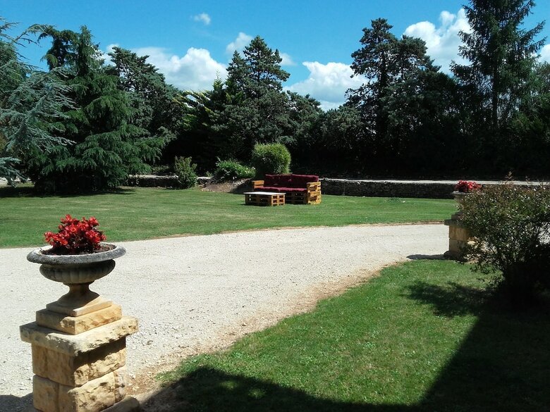 Hotel Ch�teau de Rouffiac Chambres D'h�tes Vignoble de Cahors