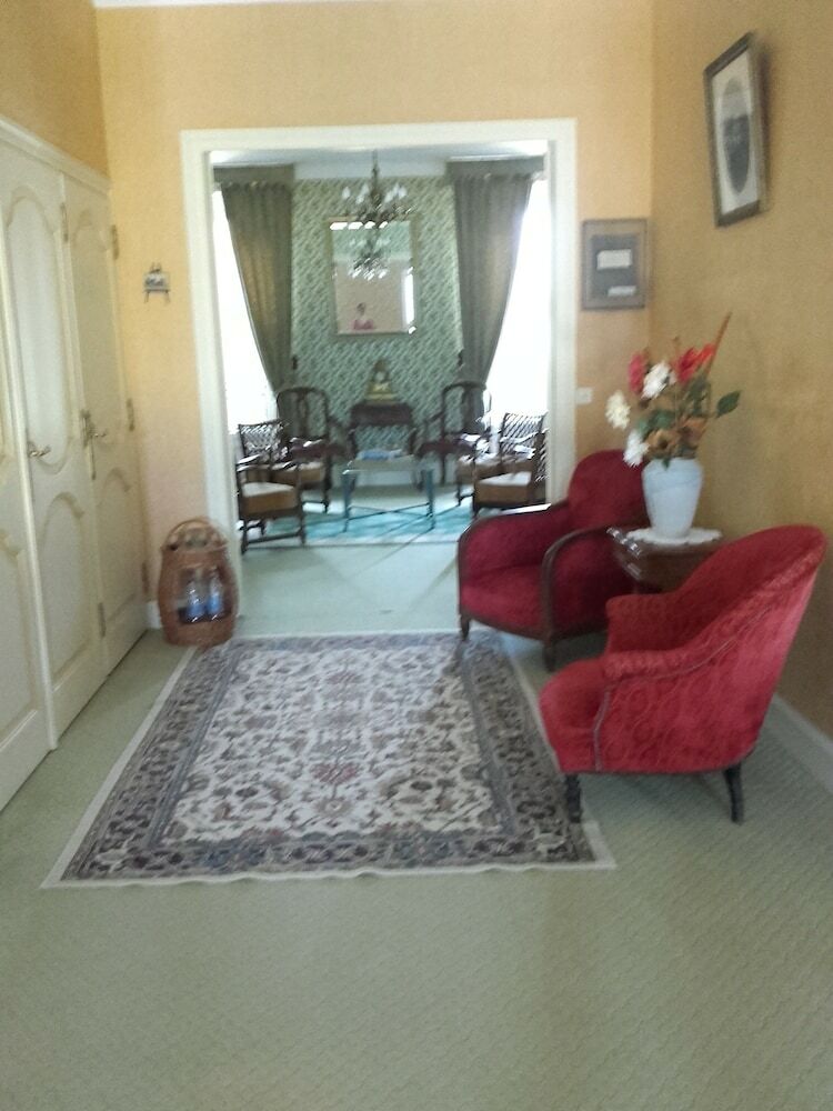Hotel Ch�teau de Rouffiac Chambres D'h�tes Vignoble de Cahors