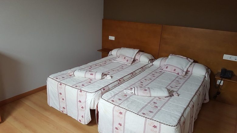 Pensi�n Casa Cines Restaurante