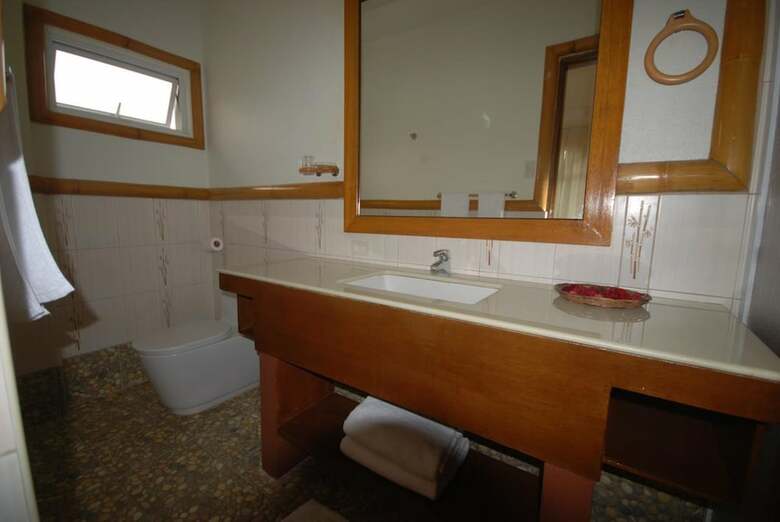 Hotel La Parola Orchids Beach Resort