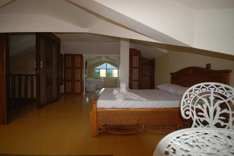 Hotel La Parola Orchids Beach Resort