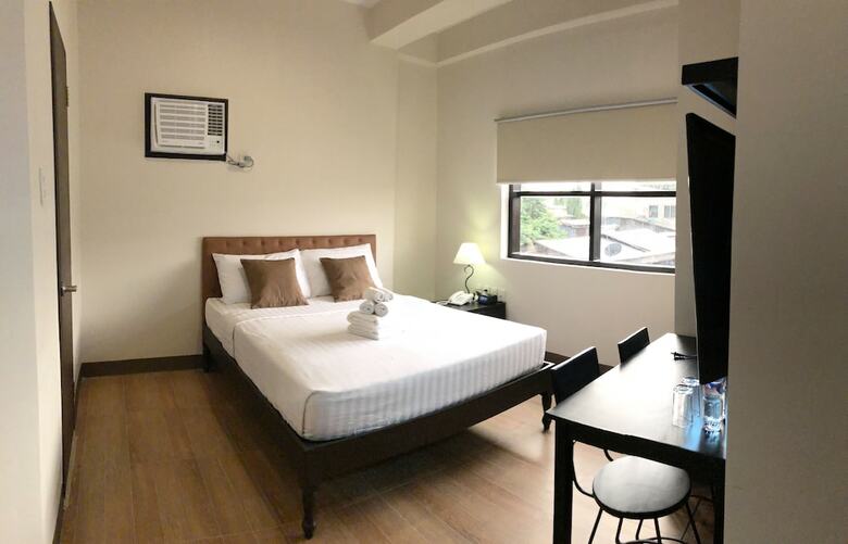Achievers Airport Hotel