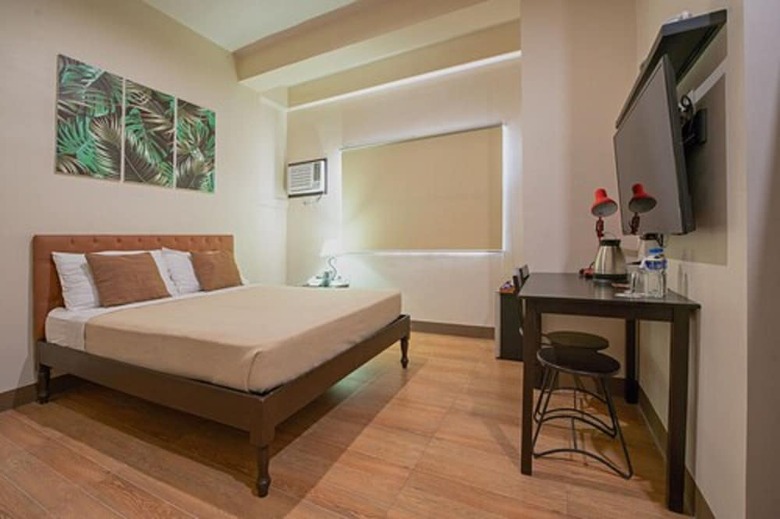 Achievers Airport Hotel