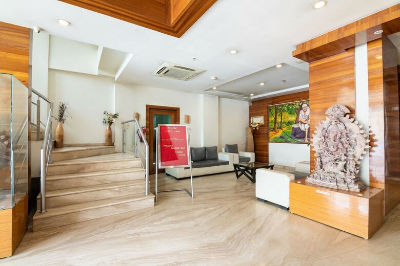 Oyo 14972 Hotel Ekaa