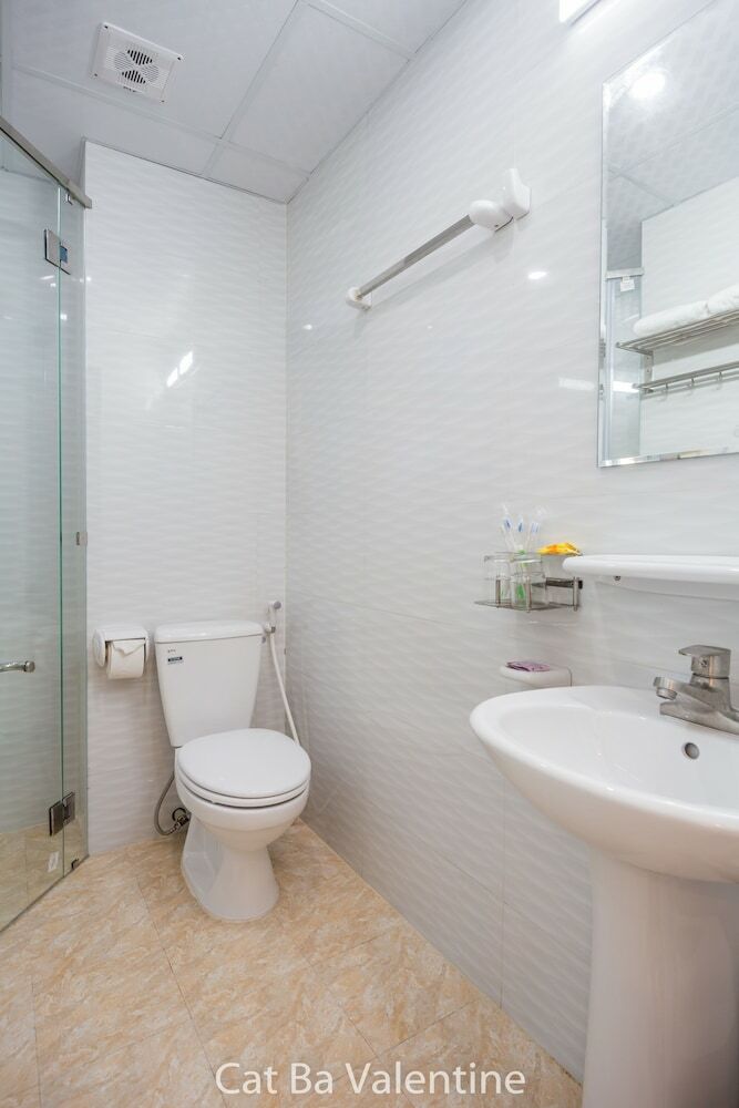 Cat Ba Valentine Hotel