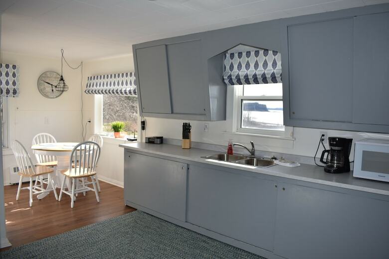 Hotel Friars Bay Inn & Cottages