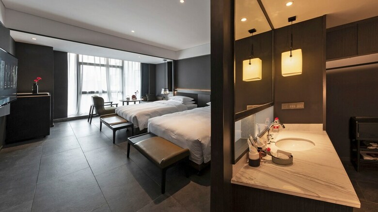 Lucid Xixi Hotel