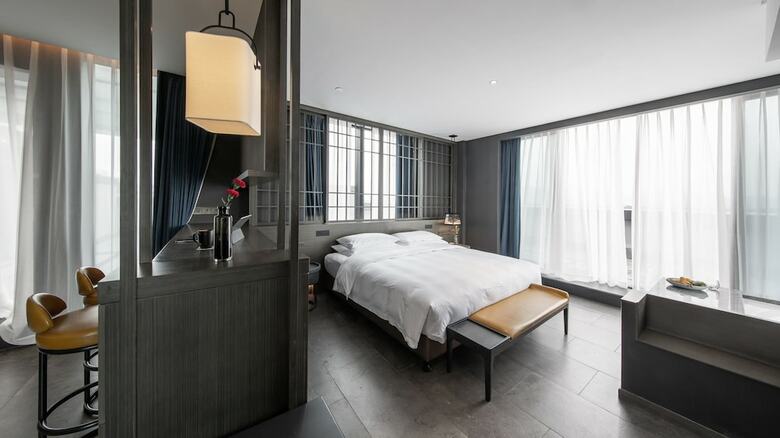 Lucid Xixi Hotel