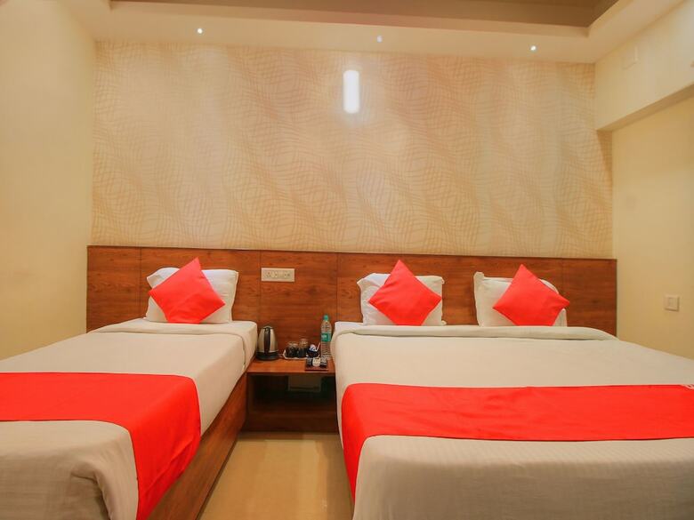 Hotel Oyo 14163 Comforts Inn