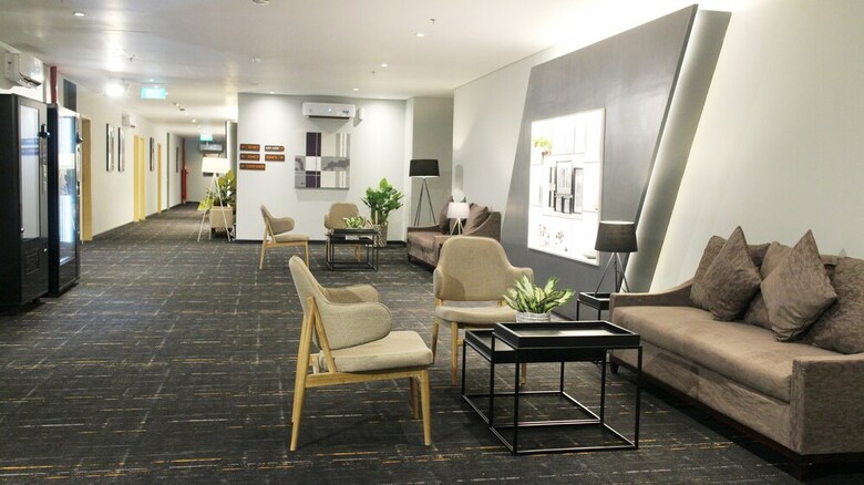 Hotel 7 Days Premium Jatinegara