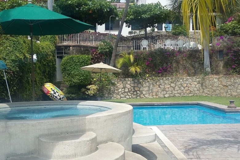 La Casa M�s Bonita de Teques - 30 Personas