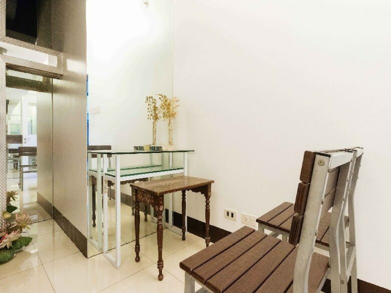 Hotel Reddoorz Plus @ Banawe Quezon City