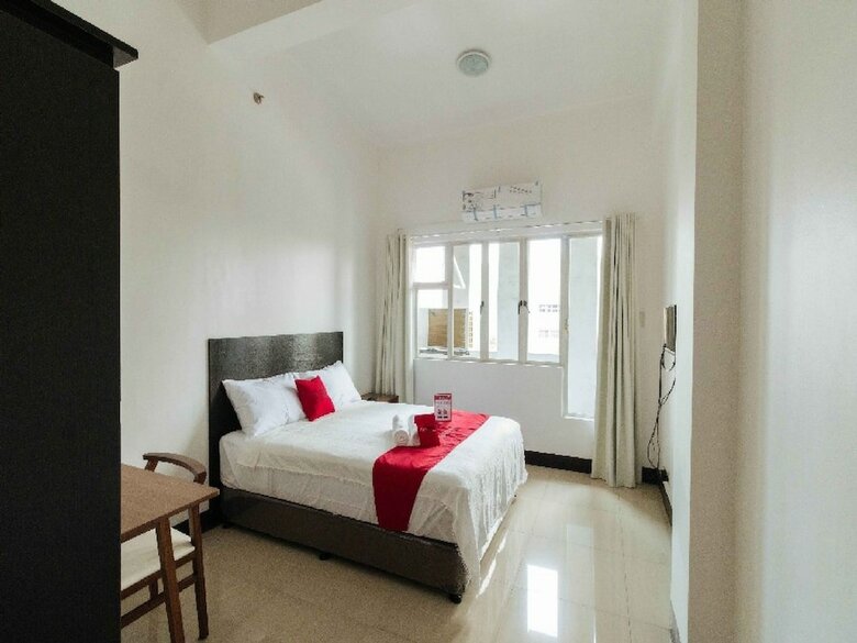 Hotel Reddoorz Plus @ Banawe Quezon City
