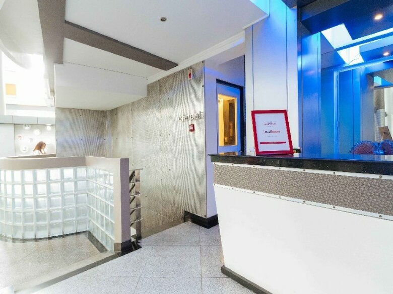Hotel Reddoorz Plus @ Banawe Quezon City