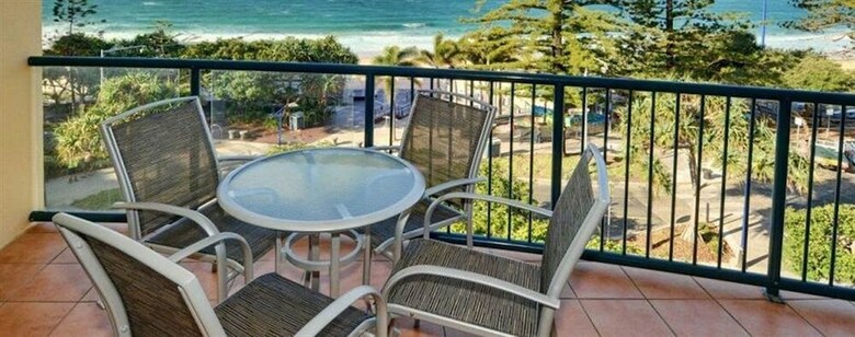 Aparthotel Peninsular Beachfront Resort