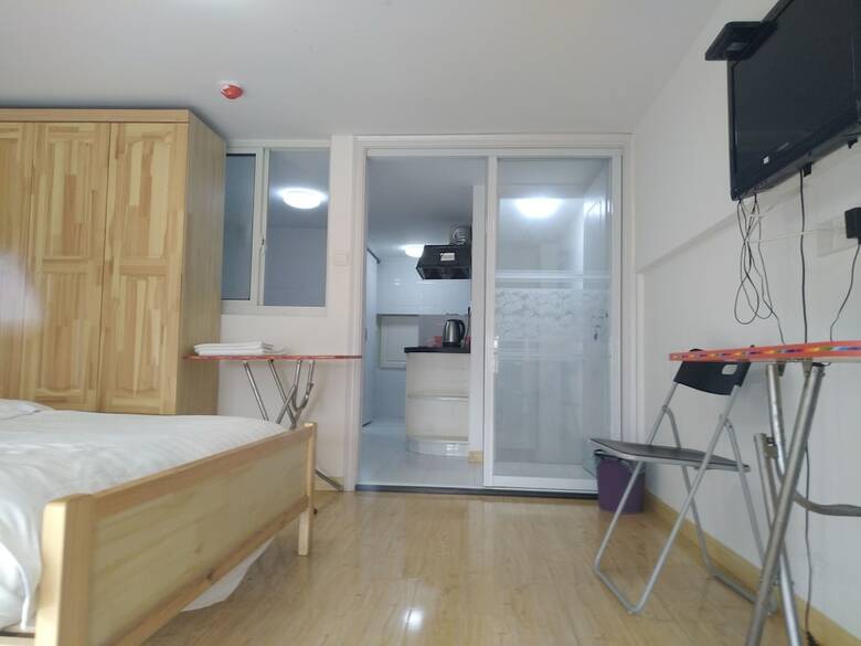 Yunzu Aparthotel (Huanlegu Branch)