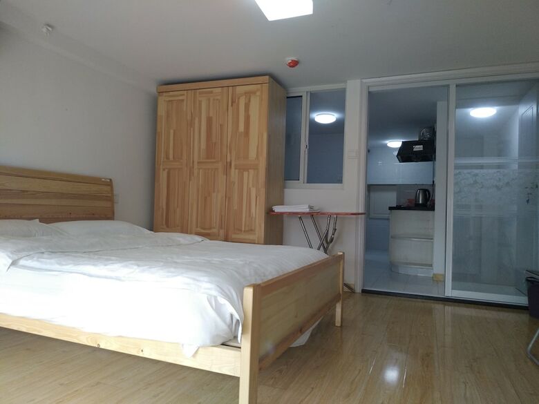 Yunzu Aparthotel (Huanlegu Branch)